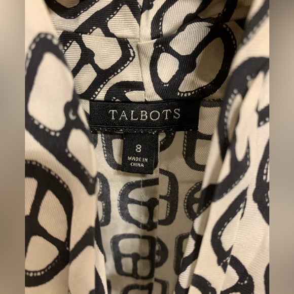 Talbots. Sleeveless top. Size 8. - Picture 2 of 3